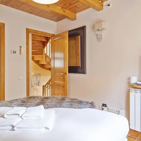 Luderna - Casa Eth Farrow 2